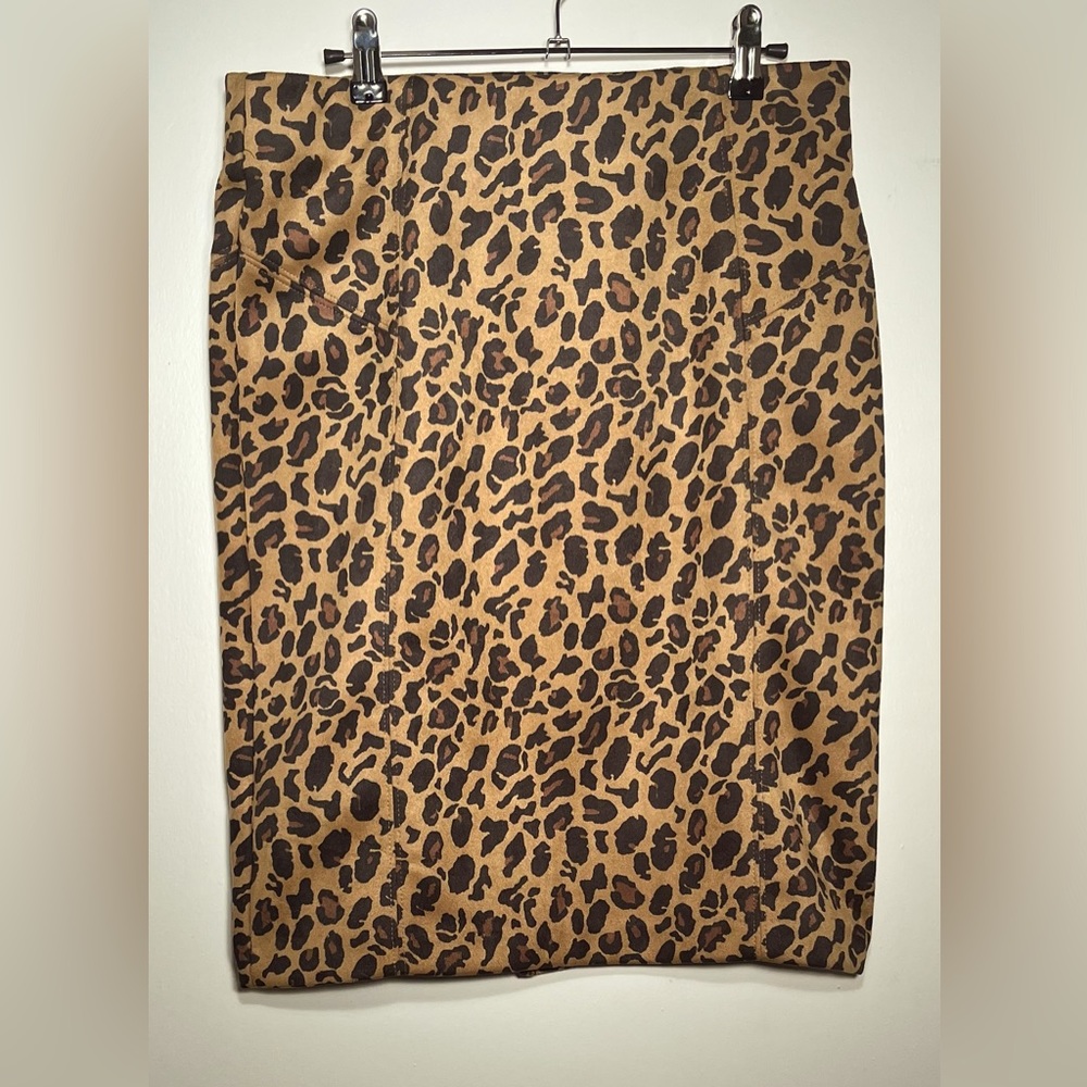 Andrew Marc Leopard Pencil Skirt - Size Medium